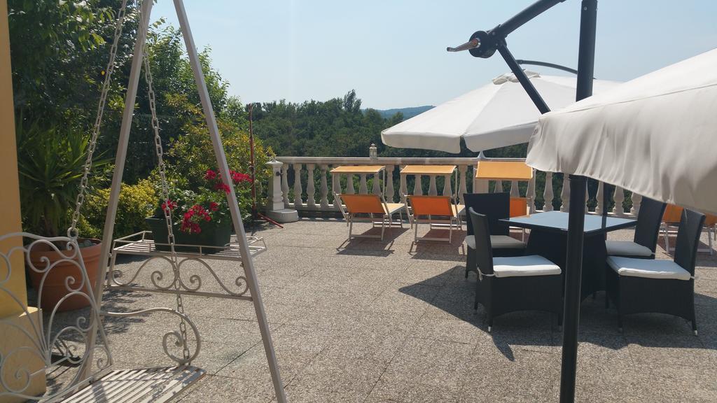 Borgo Dei Poeti Romantik Hotel มาแนร์บา เดล การ์ดา ภายนอก รูปภาพ