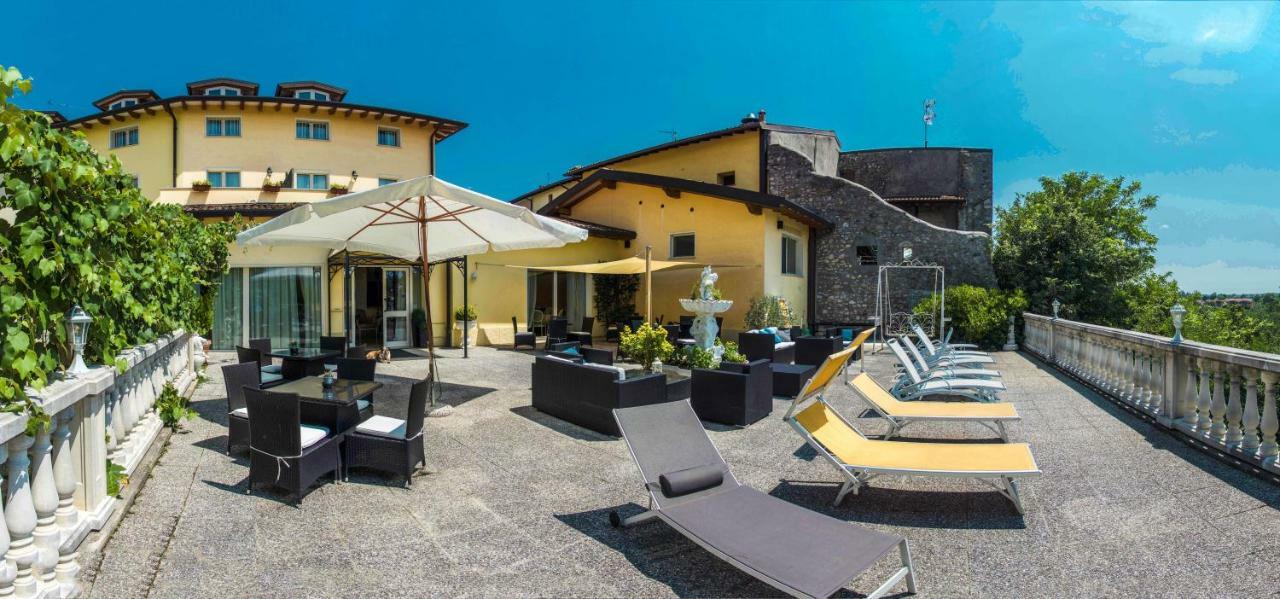 Borgo Dei Poeti Romantik Hotel มาแนร์บา เดล การ์ดา ภายนอก รูปภาพ