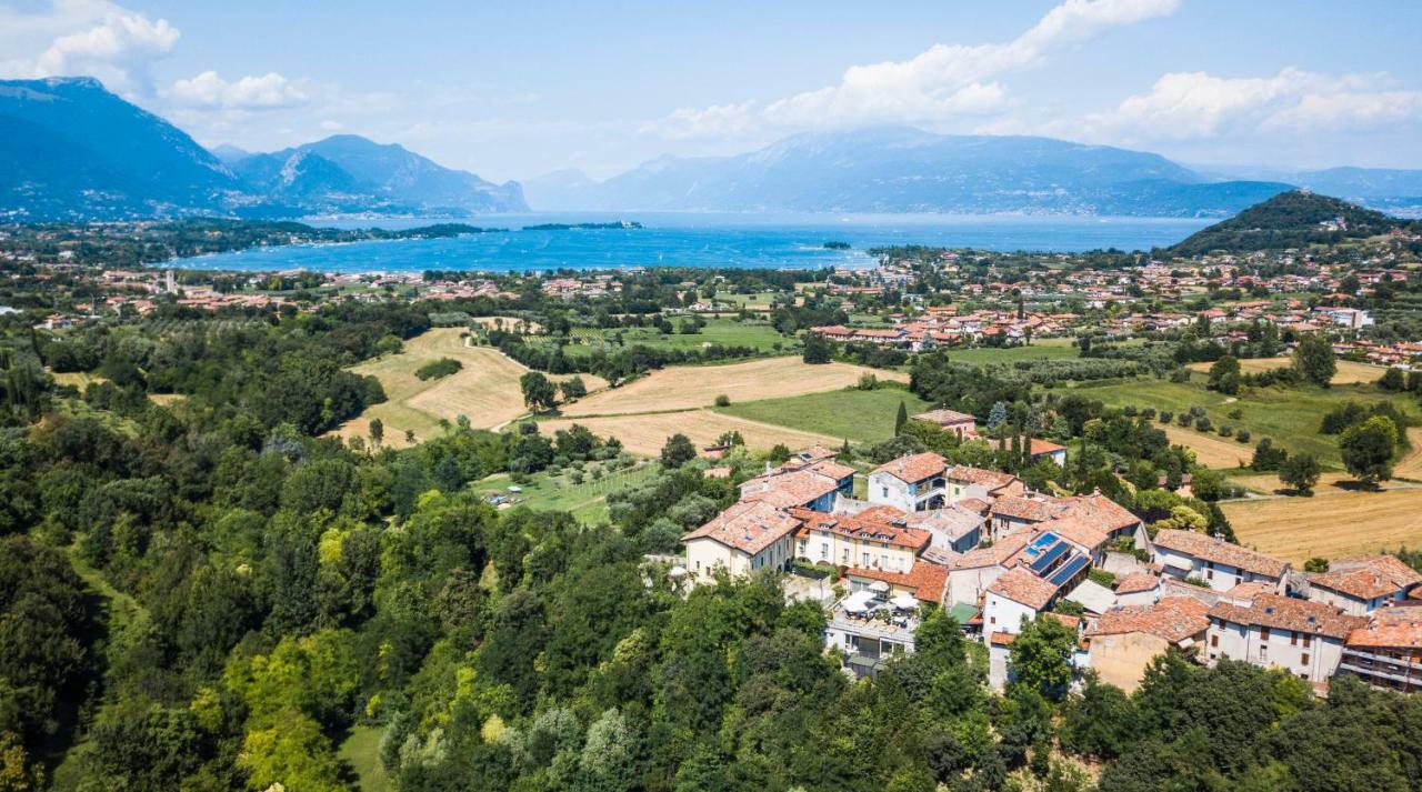 Borgo Dei Poeti Romantik Hotel มาแนร์บา เดล การ์ดา ภายนอก รูปภาพ