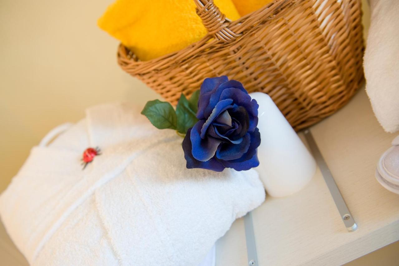Borgo Dei Poeti Romantik Hotel มาแนร์บา เดล การ์ดา ภายนอก รูปภาพ