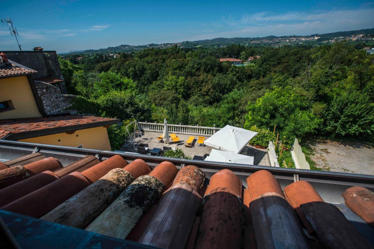 Borgo Dei Poeti Romantik Hotel มาแนร์บา เดล การ์ดา ภายนอก รูปภาพ